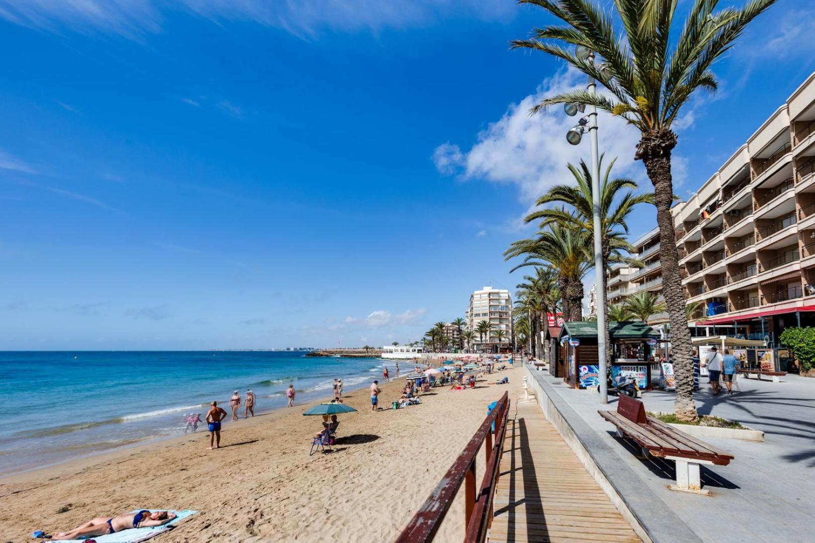 Calle Concordia 86, Two Bedroom Apartment, Up To 6 Guests, Near Del Cura Beach,Supermarket Mercadona And Central Bus Station Torrevieja Bagian luar foto