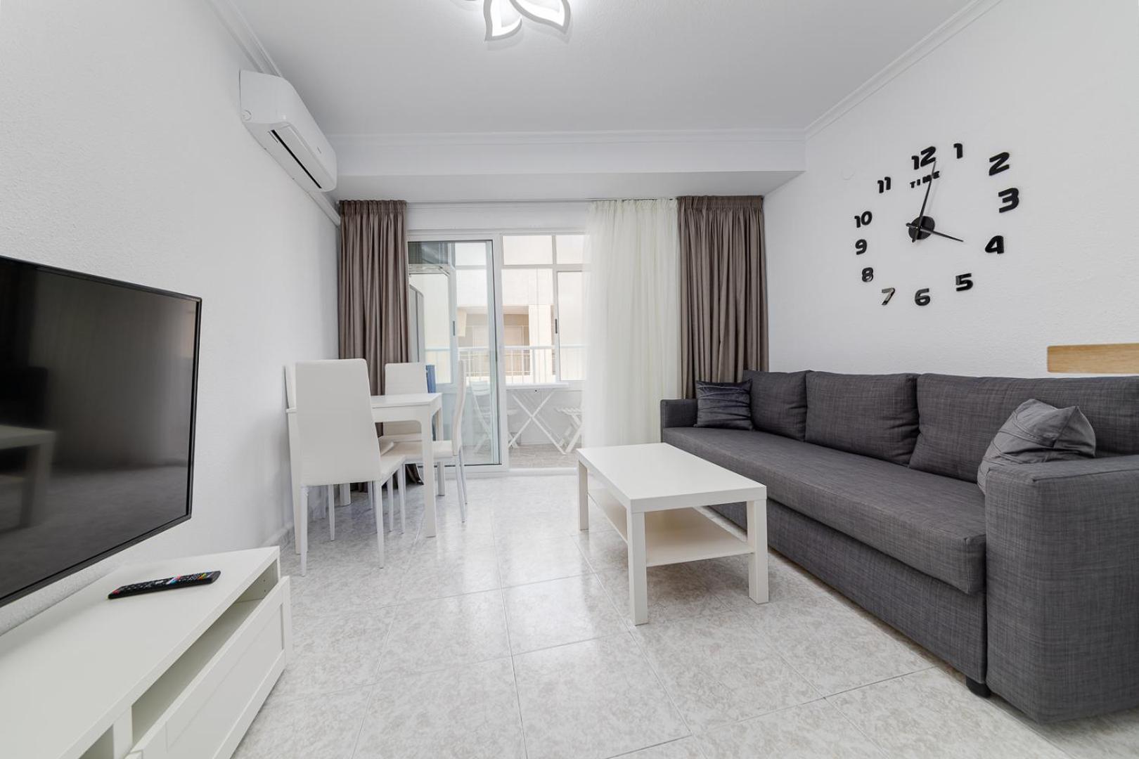 Calle Concordia 86, Two Bedroom Apartment, Up To 6 Guests, Near Del Cura Beach,Supermarket Mercadona And Central Bus Station Torrevieja Bagian luar foto